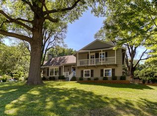 3700 W 52nd Ter, Roeland Park, KS 66205