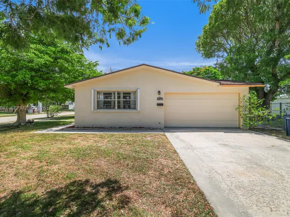 9354 Caribbean Blvd, Cutler Bay, FL 33189