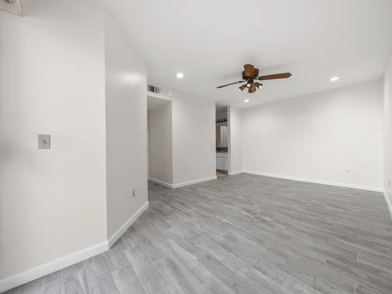 9424 Twin Trails Dr #103 — Photo 9