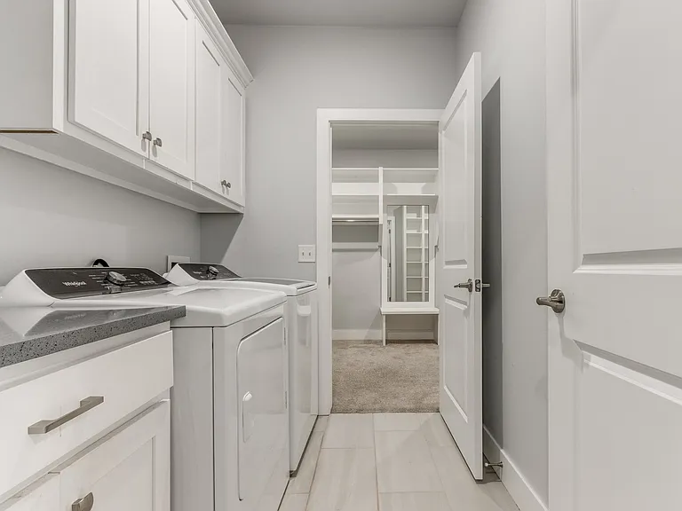 16421 Water Stone Way — Photo 48