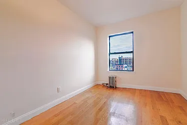 Rented by Hillel Realty Group