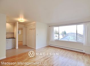 2611 NE 65th St APT 3, Seattle, WA 98115