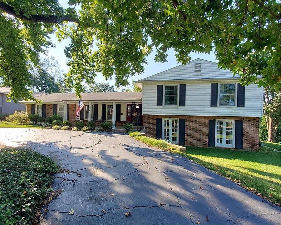 1st image of 159 Emerald Green Ct