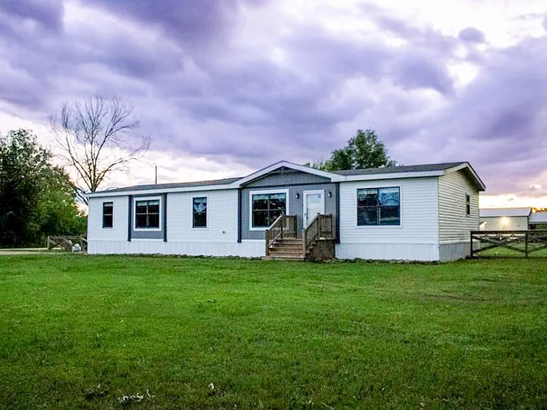 1566 County Road 610 — Photo 5