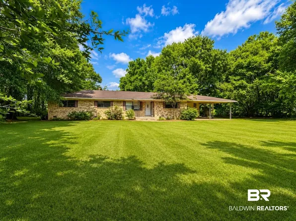 3206 N Magnolia St, Loxley, AL 36551