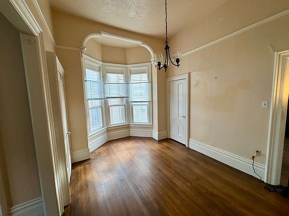 4th image of 1231 E 19th St #1231