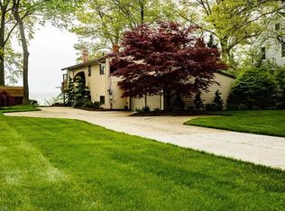 25696 Lake Rd, Bay Village, OH 44140