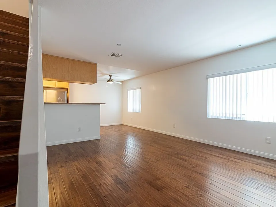3610 Motor Apartments