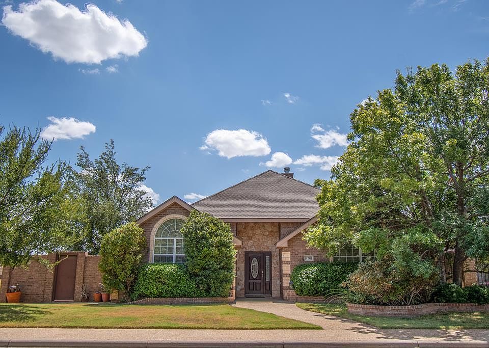 1st image of 4701 Rosewood Dr