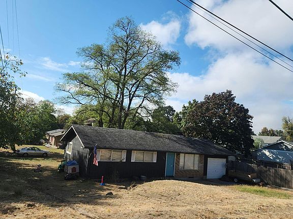 3rd image of 1103 Tualatin St