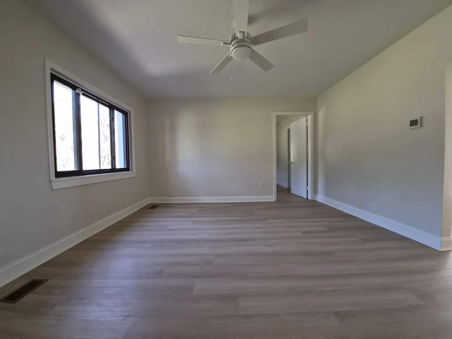 1 bed, 730 sqft, $1,500 — Photo 4