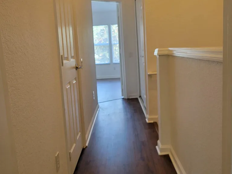 1151 Purdue Ln — Photo 9