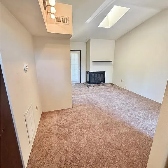 141 Ashley Dr — Photo 5