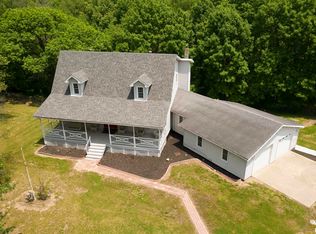 1172 McLaughlin Rd, Murphysboro, IL 62966