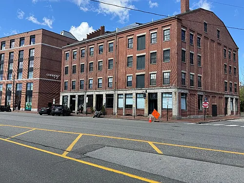 269 Commercial St #4C Photo 1