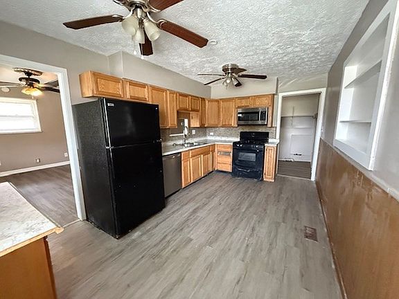 5th image of 1550 N Rural St