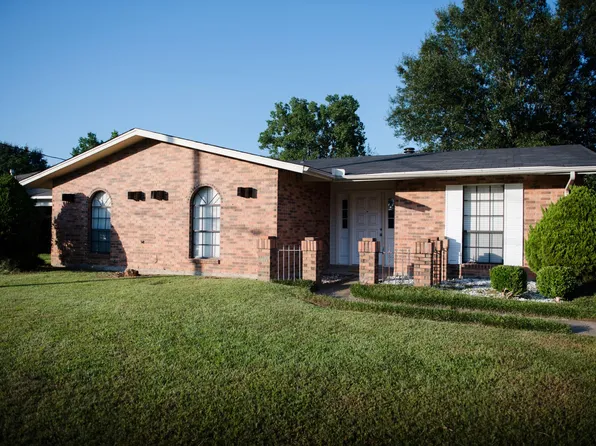 5809 Ainsworth Dr, Montgomery, AL 36117