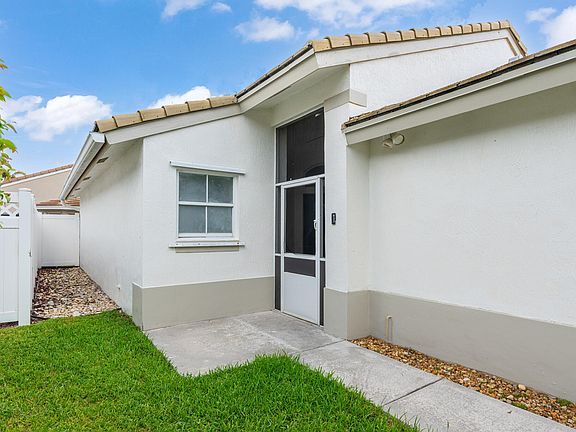 5th image of 7816 MANOR FOREST Lane