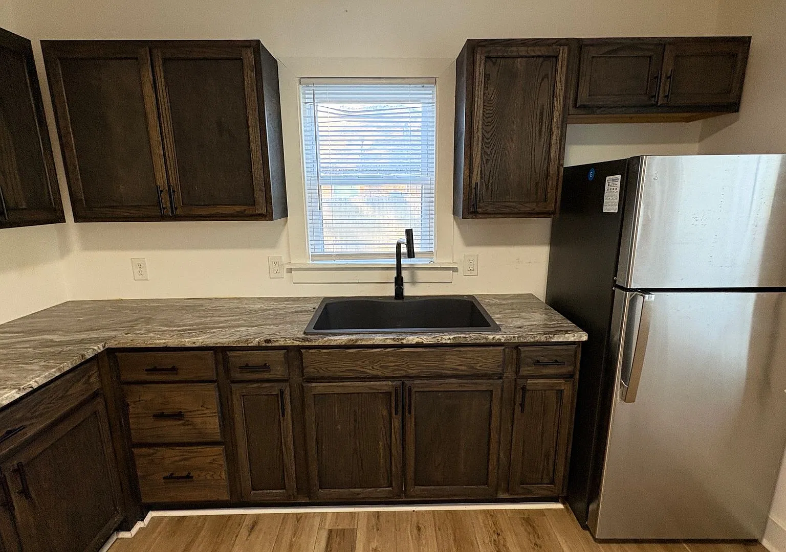 For Rent 3 Bedroom 2 Bath — Photo 2