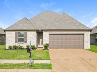 1074 Darren Cir E, Cordova, TN 38018