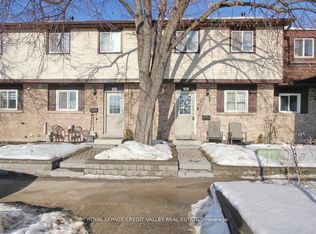 45 Hansen Rd N #36, Brampton, ON L6V3C5