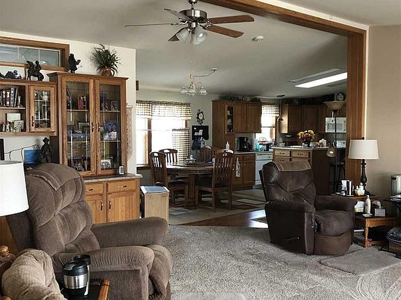 4th image of 1128 Riley Ct