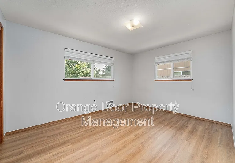 712 127th St S #1 — Photo 10