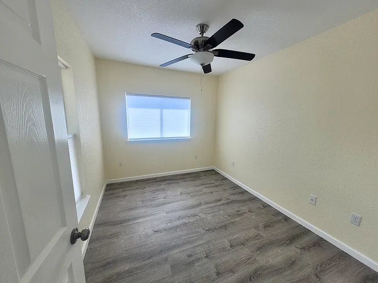 1527 W Colorado Ave #201 — Photo 20