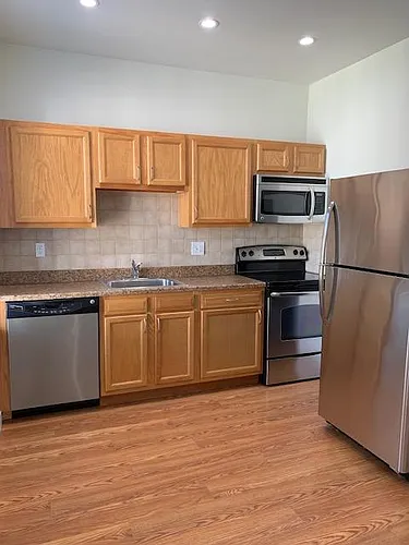 149 N 21st St #3FF Photo 1