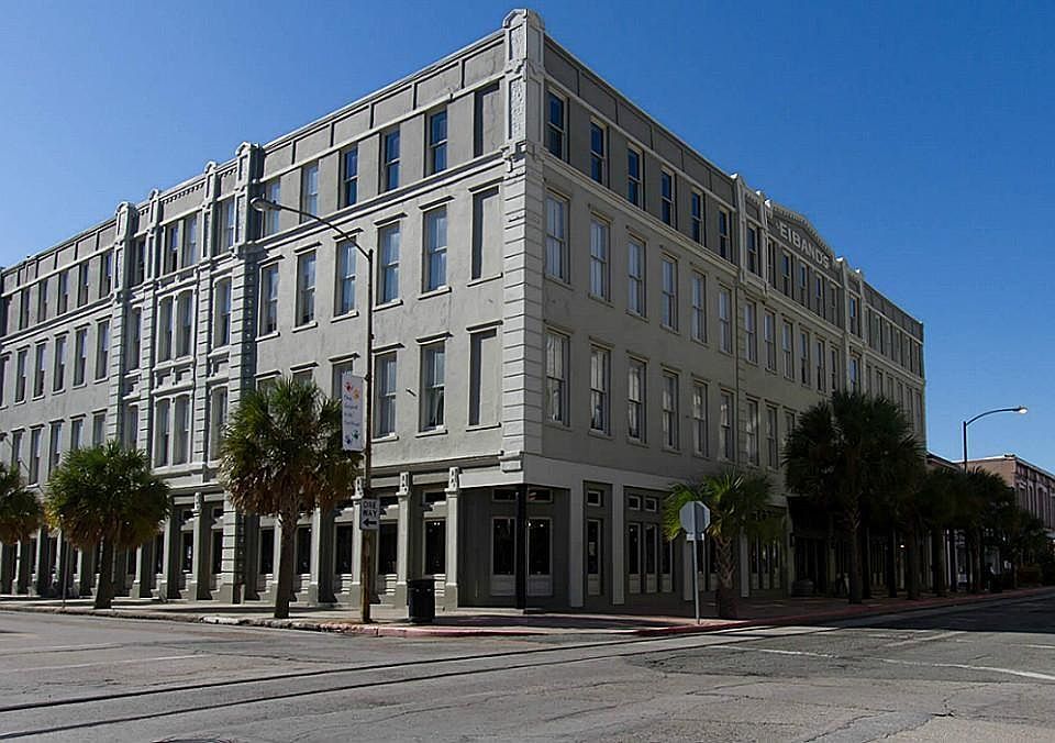 1st image of 2207 Post Office St APT 201