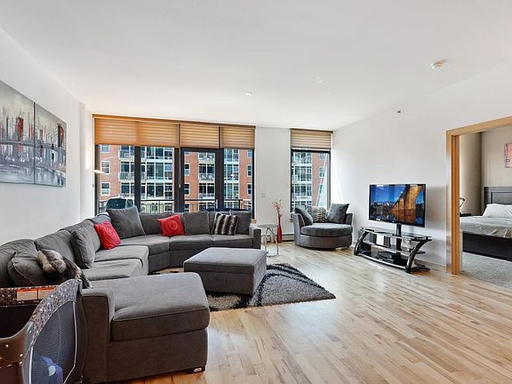 5th image of 215 10th Ave S Unit 405