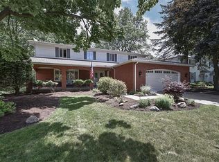 1833 Halls Carriage Path, Westlake, OH 44145