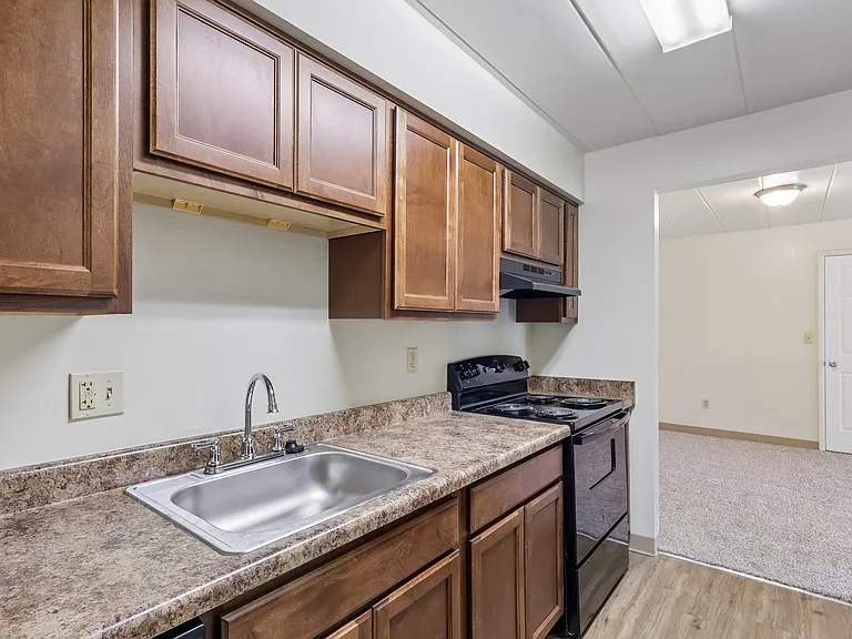 Forest Apartments — Photo 11