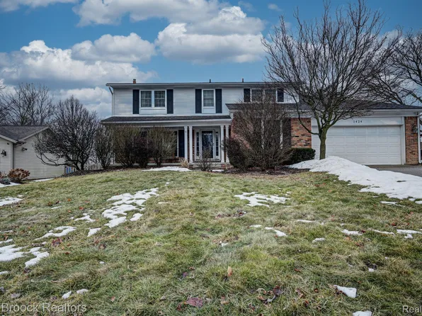 1424 Deerhurst Ln, Rochester Hills, MI 48307