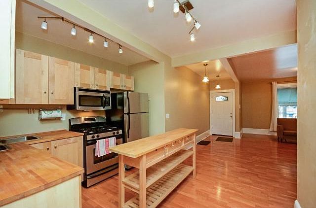 1st image of 2717 Girard Ave S