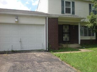 3695 Big Walnut Dr, Groveport, OH 43125