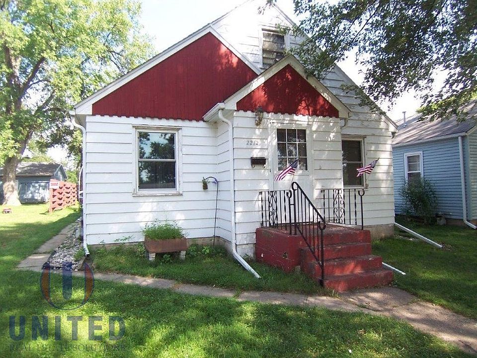 1st image of 2212 S Magnolia St