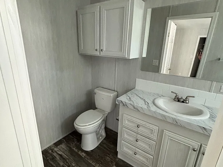 10120 NE 10th Ln — Photo 7