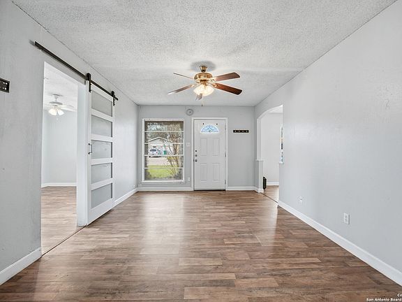 5th image of 126 Meadow Way