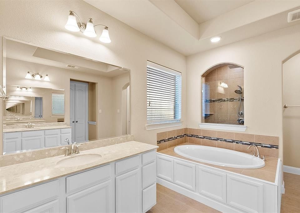 1st image of 102 Autumn Sage Dr #102