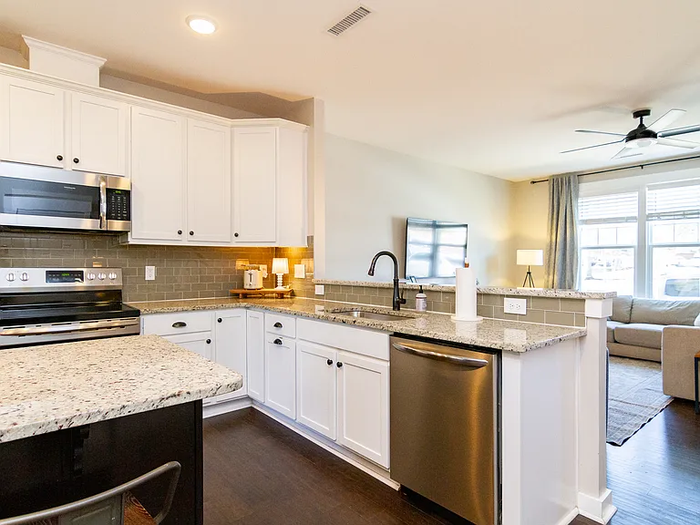 Fully equipped with everything you should need for a tasty meal in. Just bring your groceries from any number of nearby grocery stores. Lidl, Wegman's, Publix, Harris Teeter, and many others. Dollar General is within walking distance for any quick needs.