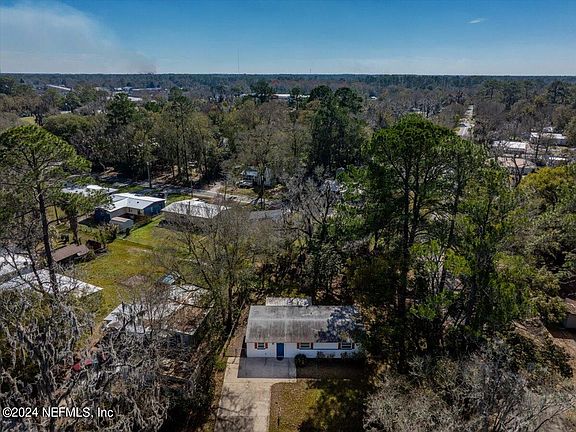 4th image of 632 PINEWOOD Drive