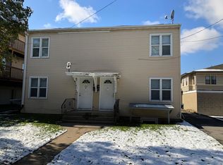 615 S Johnson St, Iowa City, IA 52240
