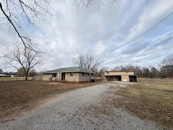 305 Norris Ln, Batesville, AR 72501