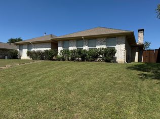 2217 Woodcreek #B, Carrollton, TX 75006