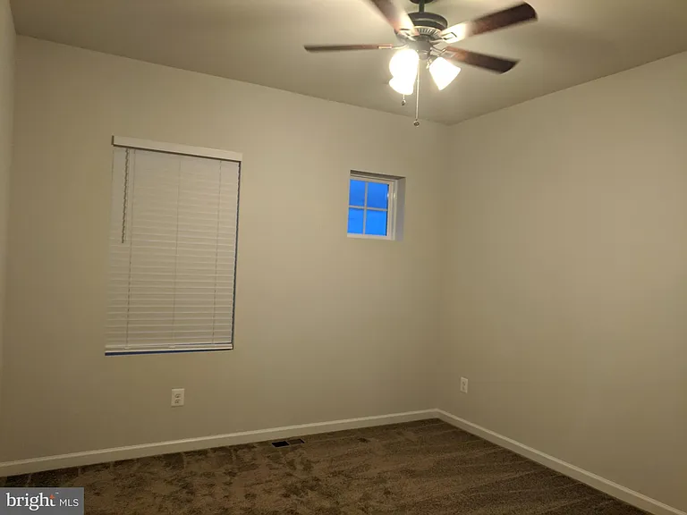 224 Parkland Dr — Photo 24