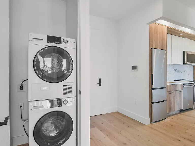 343 Himrod St #708 — Photo 5