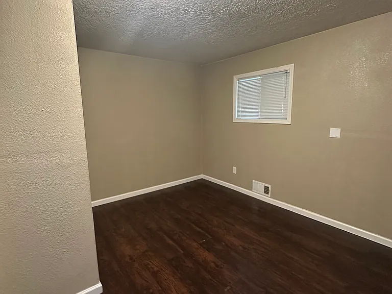 213 Engle Ave — Photo 11