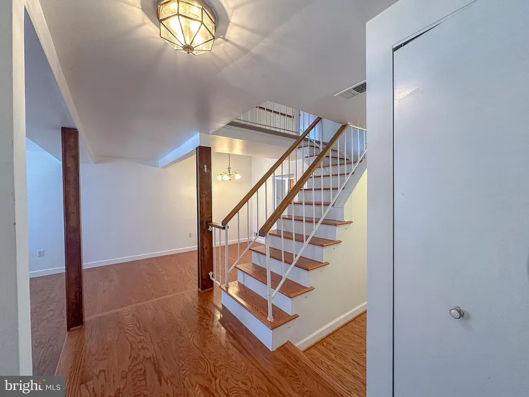 13327 Schwenger Pl — Photo 27