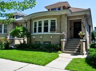 5707 N Drake Ave, Chicago, IL 60659
